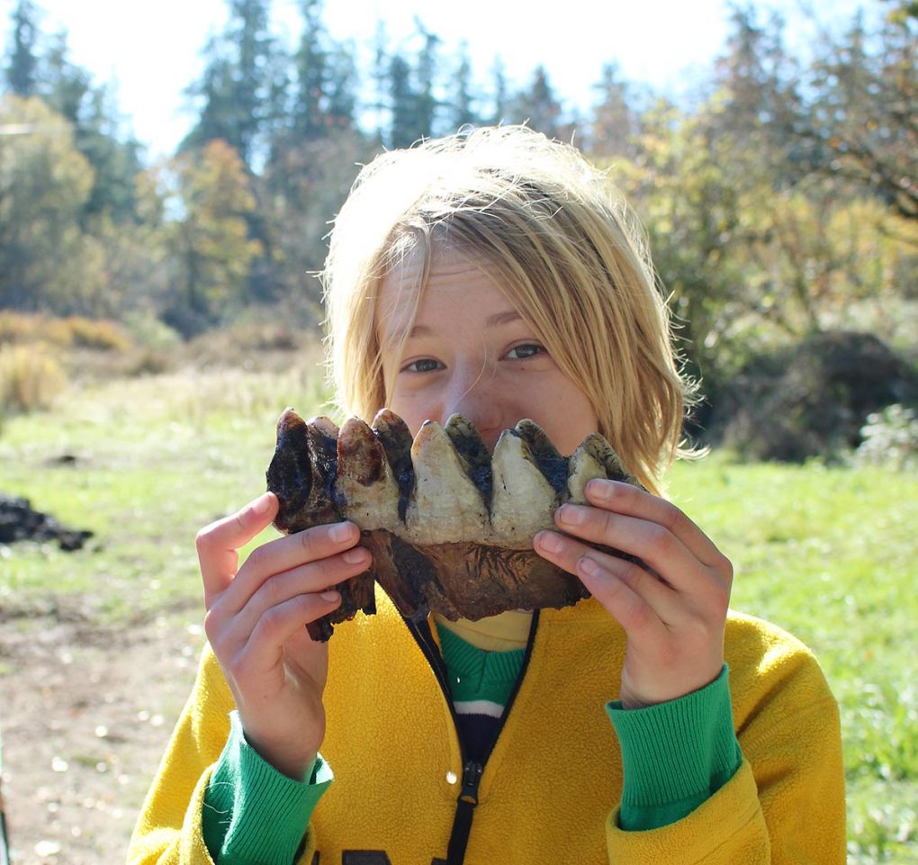 Windward School Students Dig For Mastodons